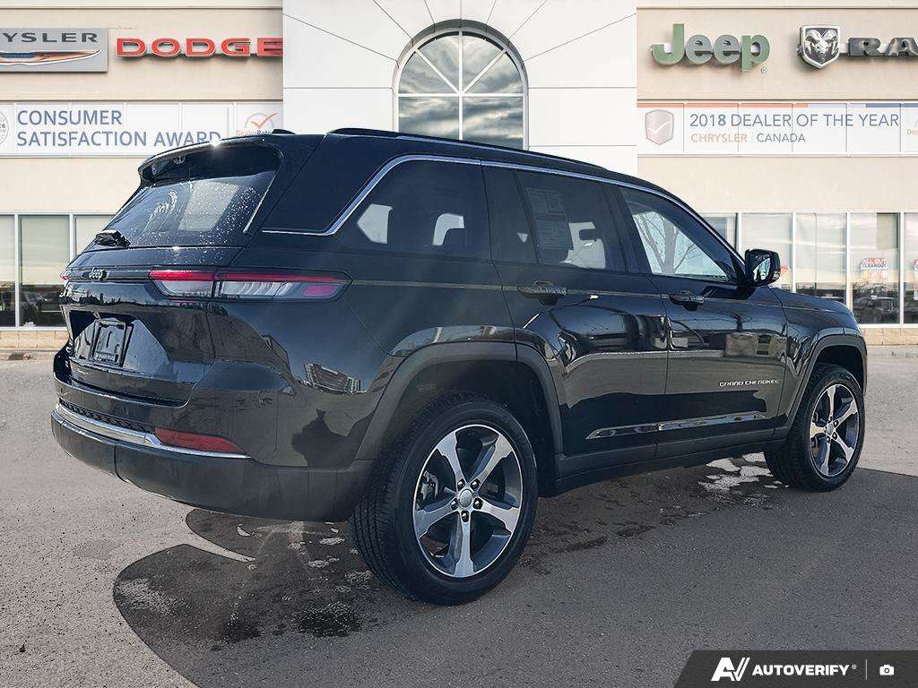2022 Jeep Grand Cherokee BASE | 4WD | Low Kilometres — снимка 1