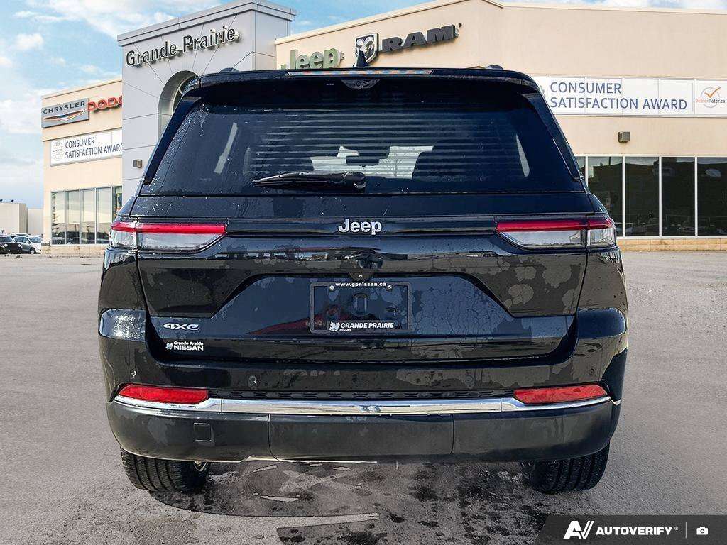 2022 Jeep Grand Cherokee BASE | 4WD | Low Kilometres — снимка 1