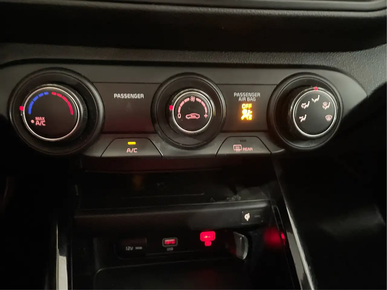 Kia Forte снимка Kia Forte