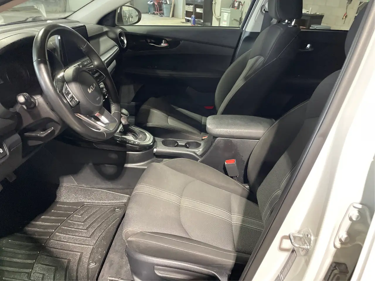 Kia Forte снимка Kia Forte