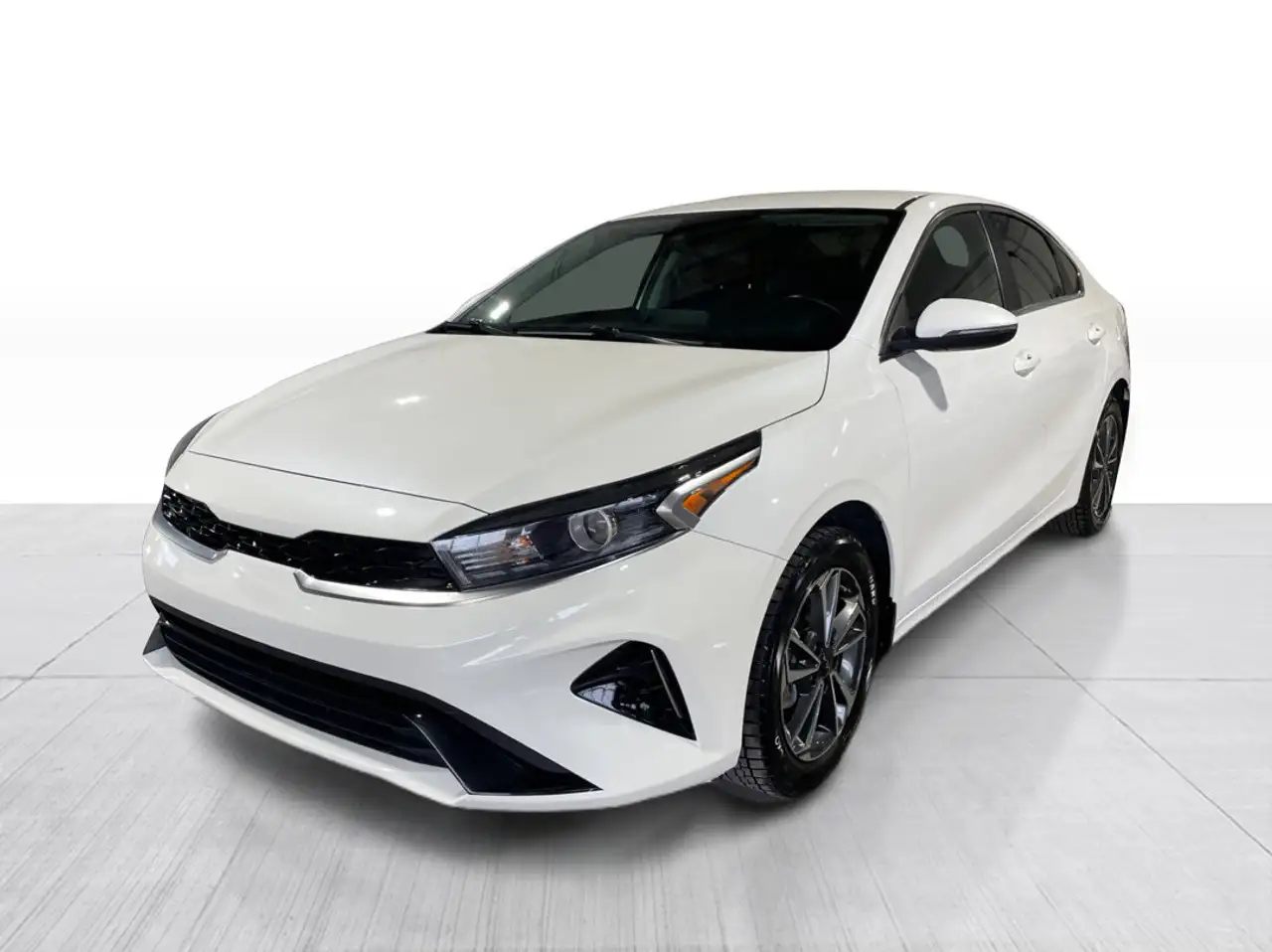 Kia Forte снимка Kia Forte