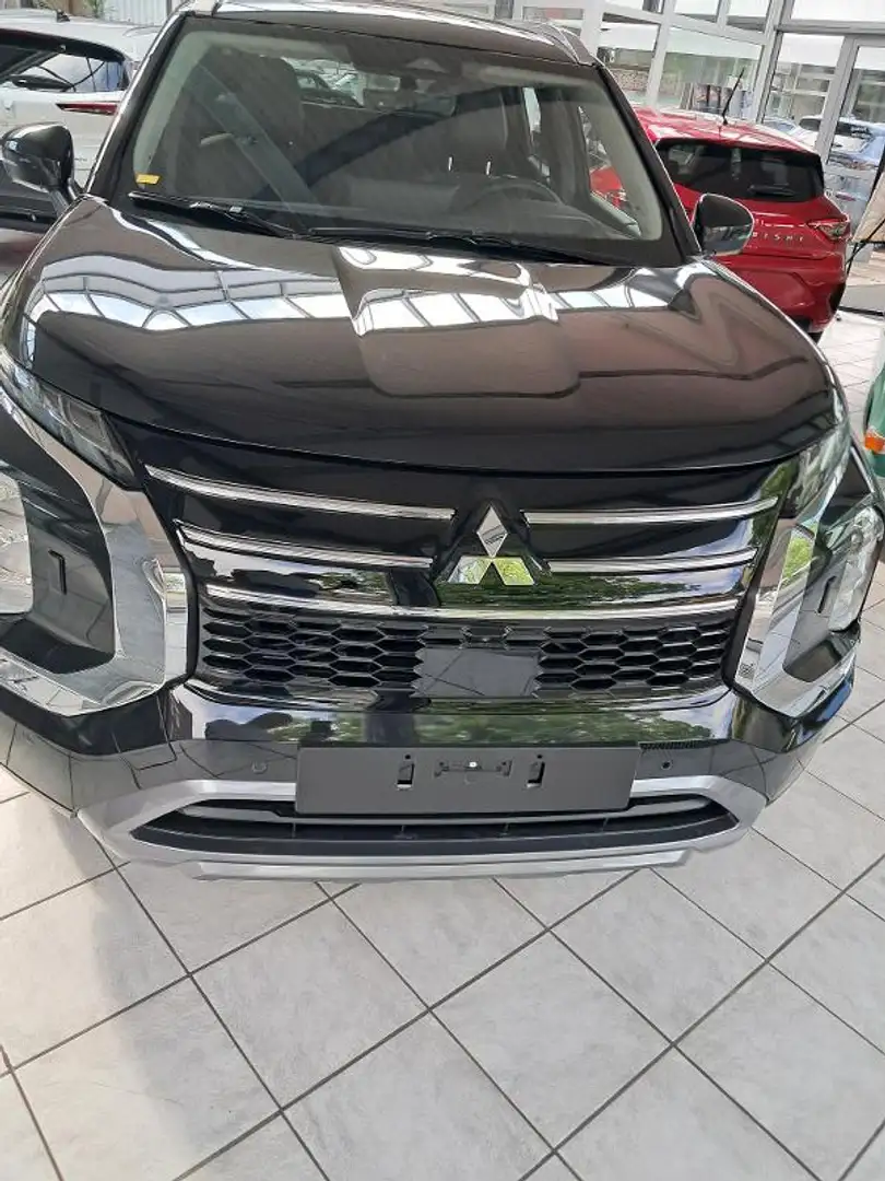 Mitsubishi Outlander 2.4L PHEV Intro Edition 4X4 Noir - 2