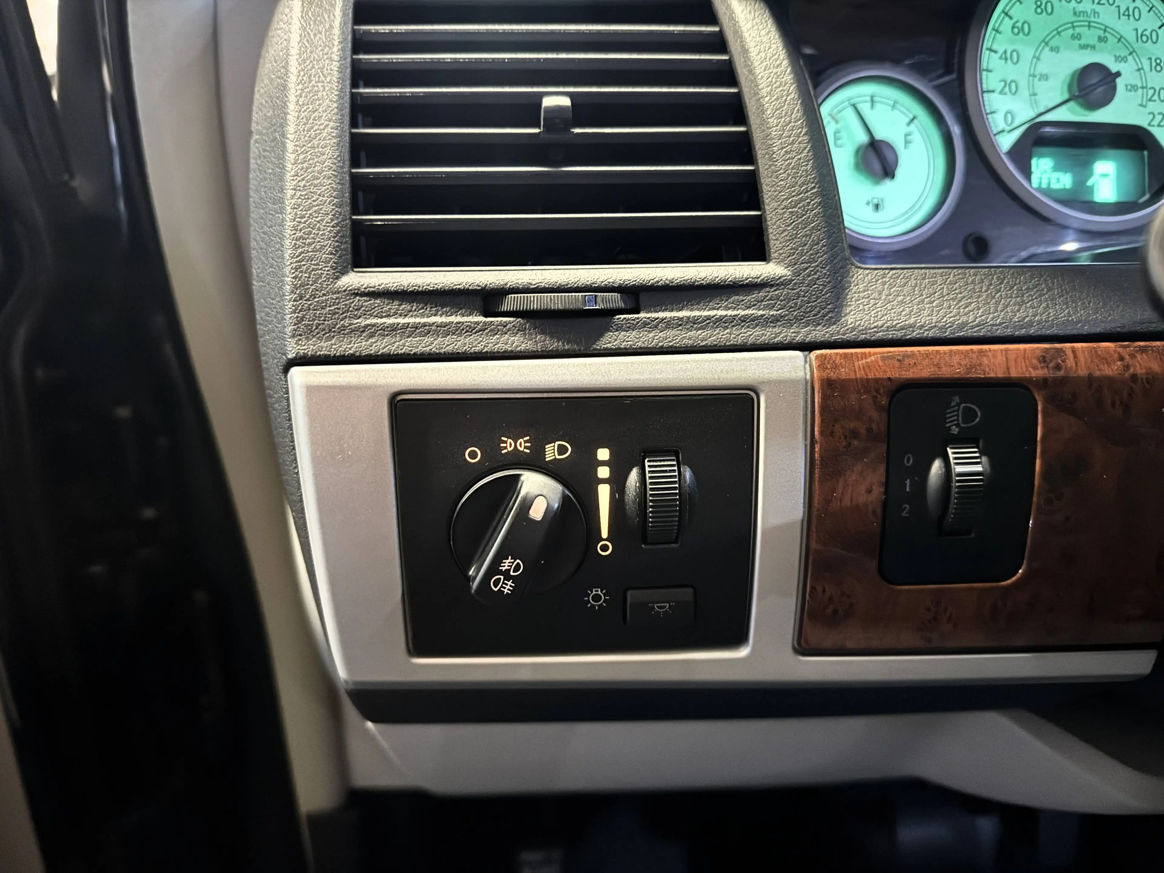 Chrysler Grand Voyager Touring 2,8 CRD Aut. 7-Sitzer/Erstbesitz/Elektr. Schiebetüren/Kamera/Navi — photo 13