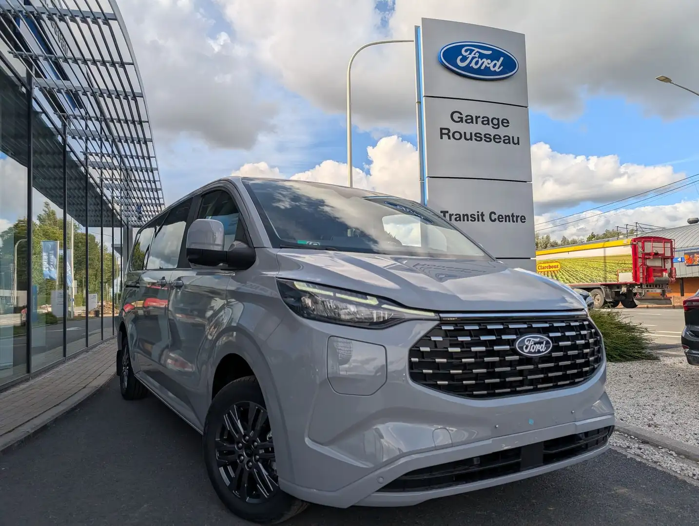 Ford Tourneo Custom Titanium - 2.5i PHEV 227cv - 120 km Grijs - 1