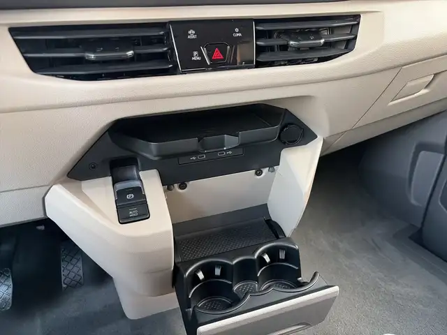 Volkswagen T7 Multivan VW T7 Multivan Business TDI Ansicht 25