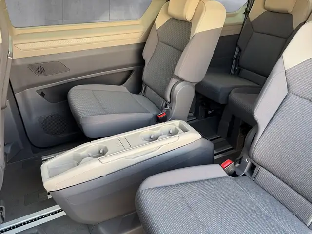 Volkswagen T7 Multivan VW T7 Multivan Business TDI Ansicht 18