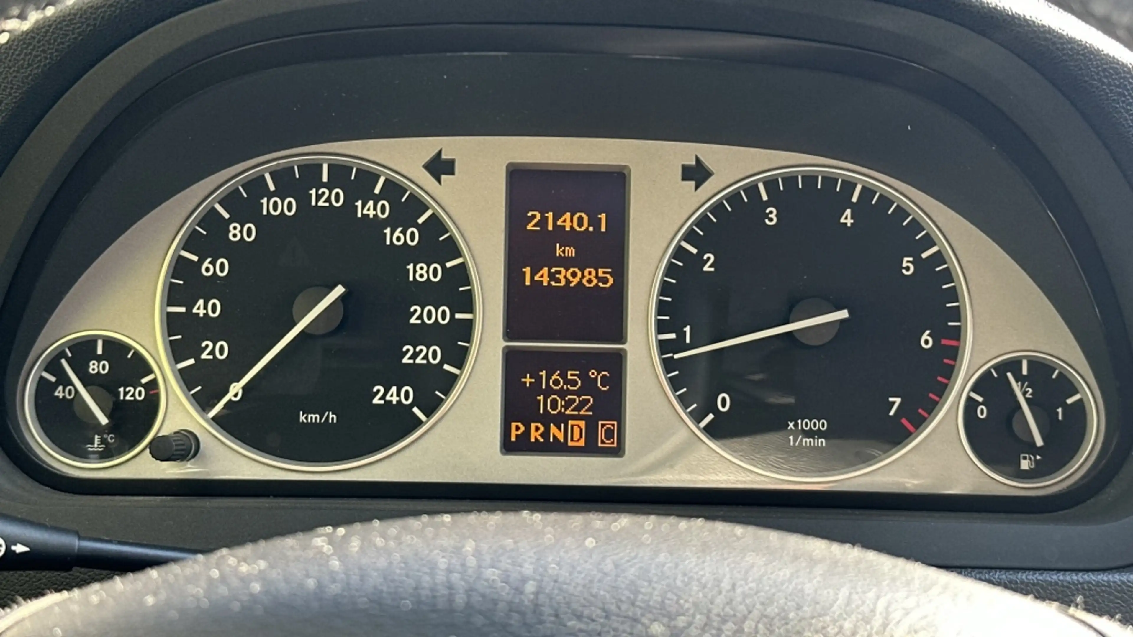 Mercedes-Benz B 200 Turbo — photo 10