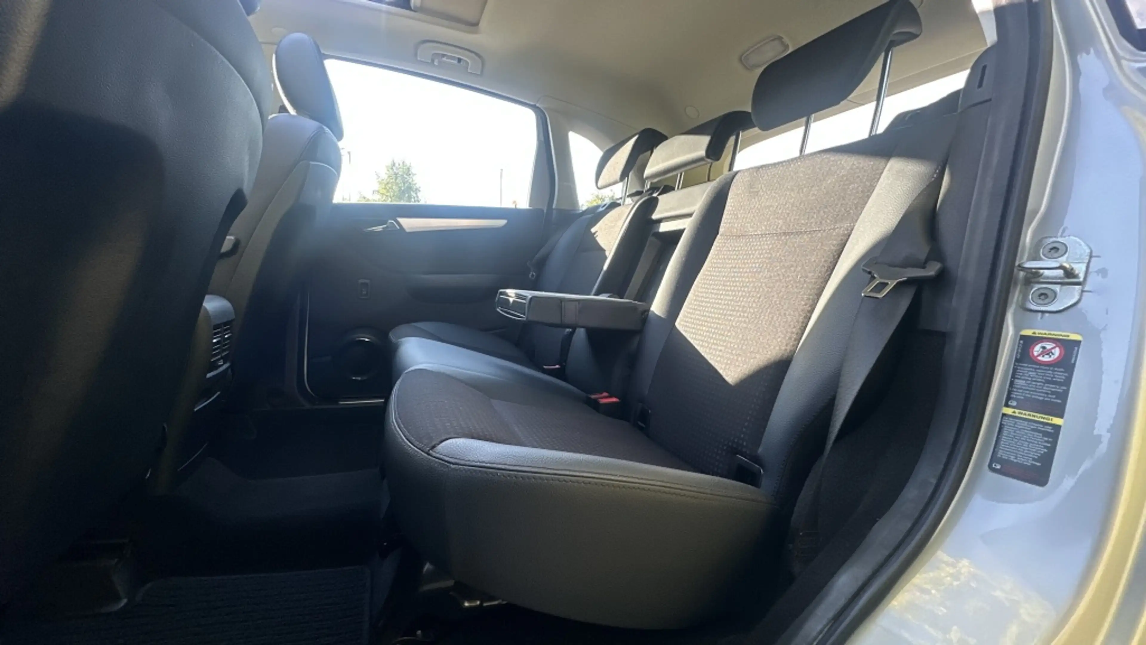 Mercedes-Benz B 200 Turbo — photo 14