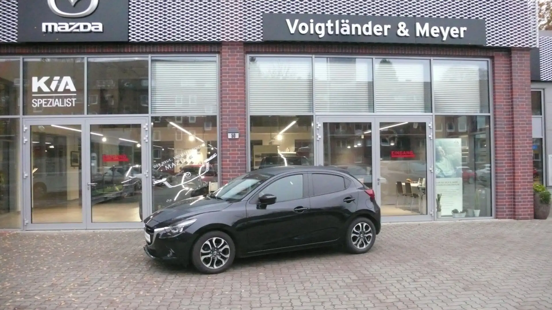 Mazda 2 Sports-Line Automatik Navi Licht-Paket Schwarz - 1