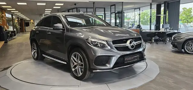 Mercedes-Benz GLE 400 4Matic AMG-Paket Aut. *Head-up*Luftfederung*Kamera