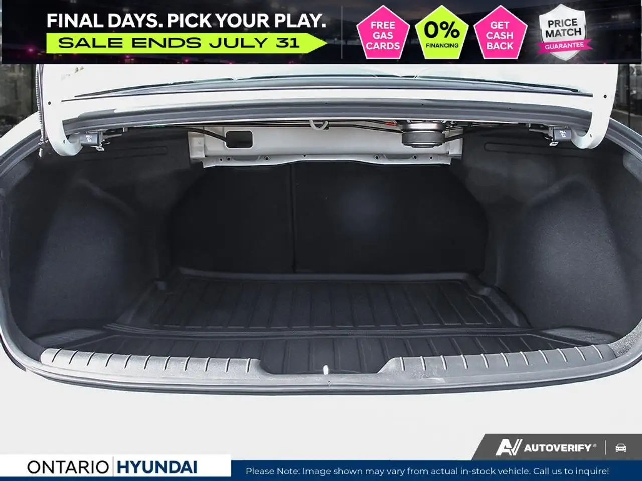 Hyundai ELANTRA fotografie Hyundai ELANTRA