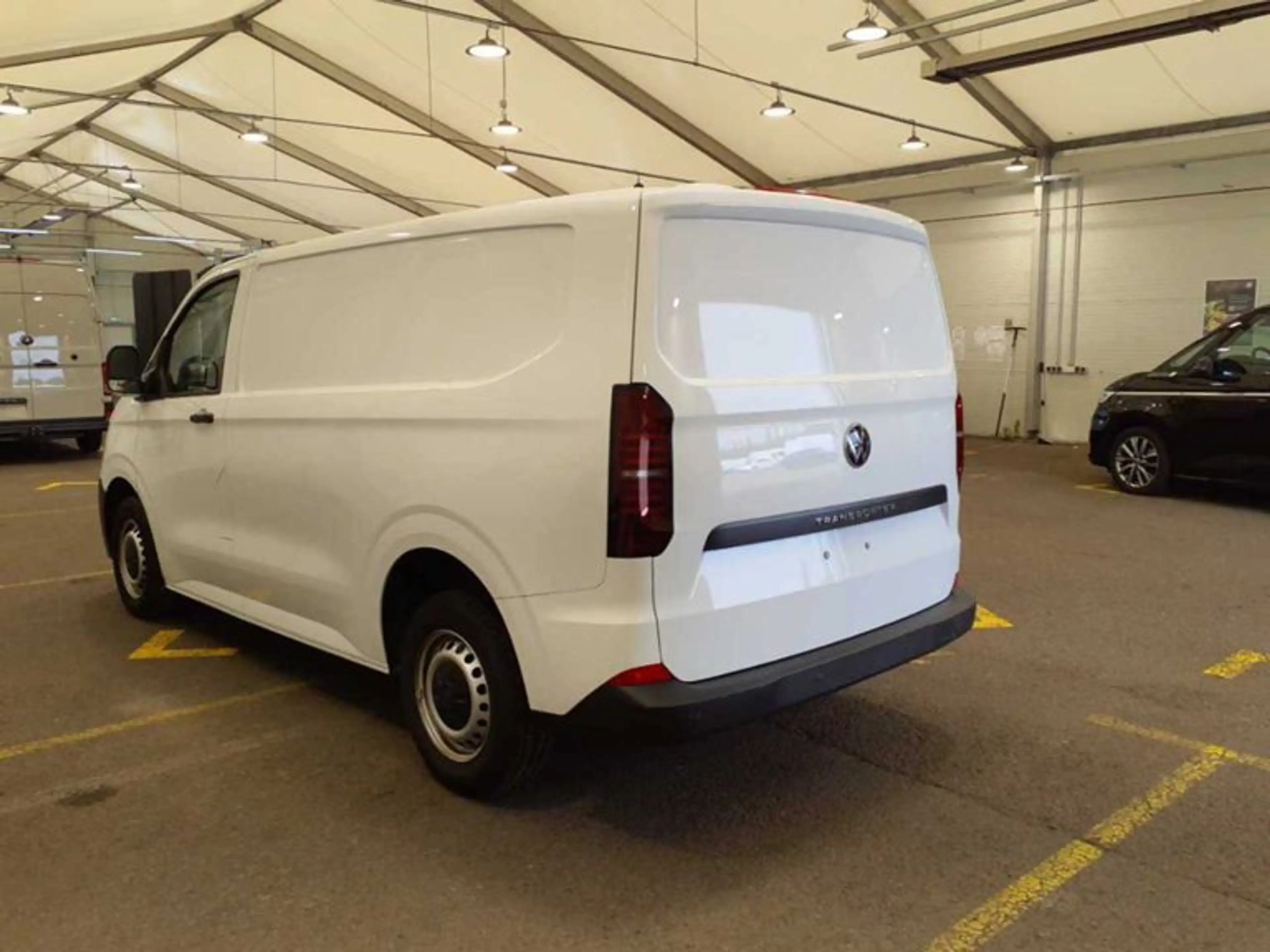 Volkswagen Transporter T7  Kasten kurzer Radstand ACC LED PDC — photo 3