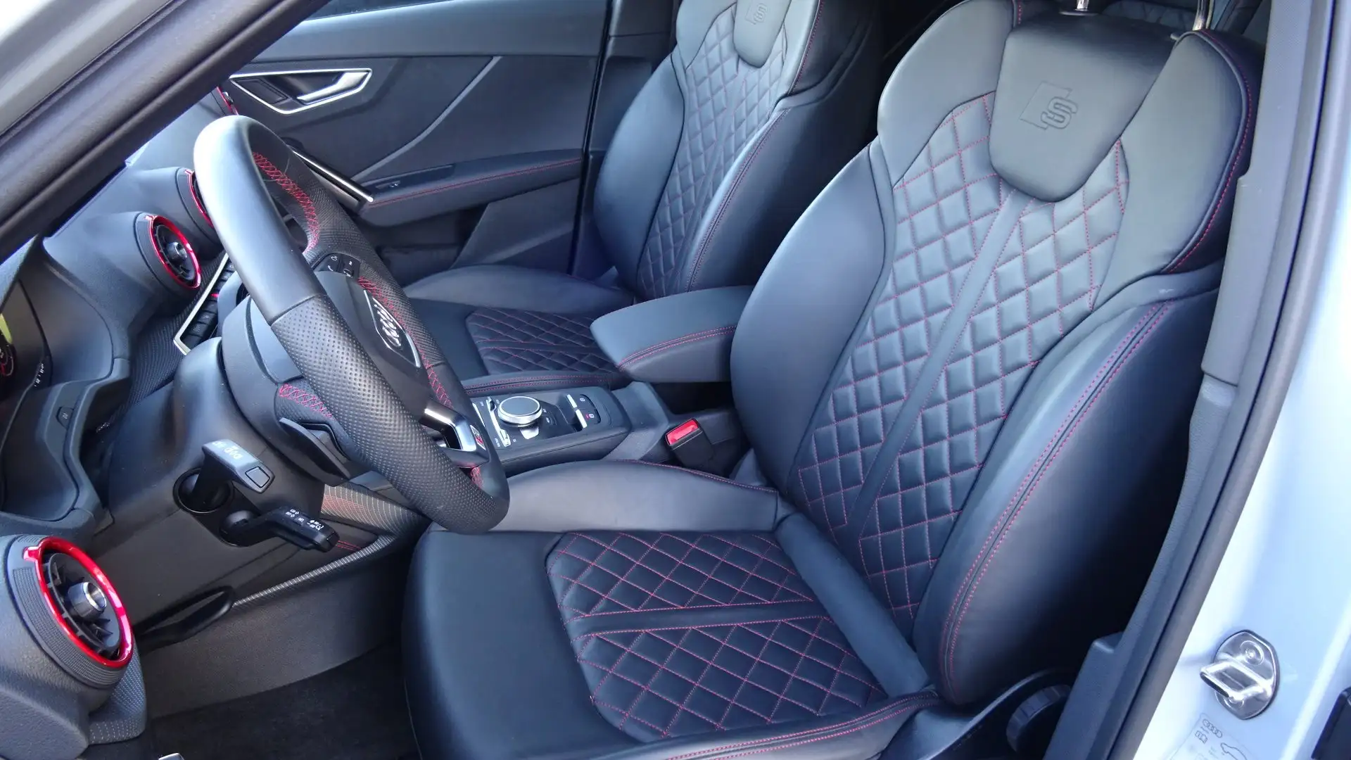 Audi Q2 2.0 Tfsi quattro S line- S tronic -Matrix -Virtual Grigio - 2