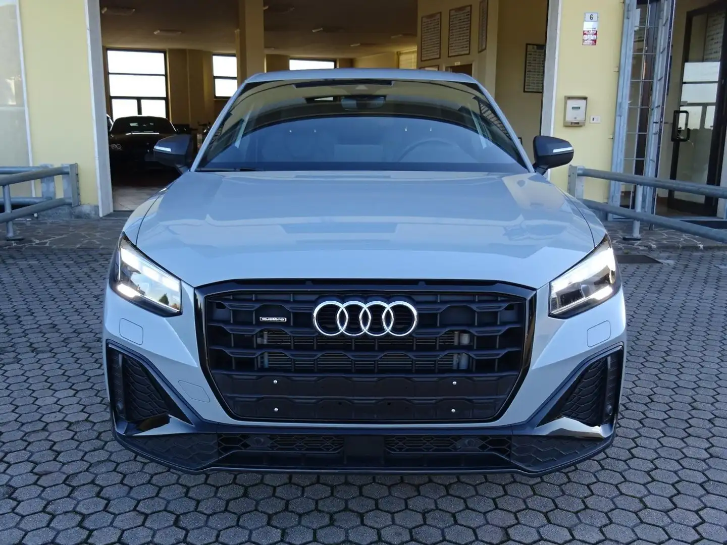 Audi Q2 2.0 Tfsi quattro S line- S tronic -Matrix -Virtual Grigio - 1