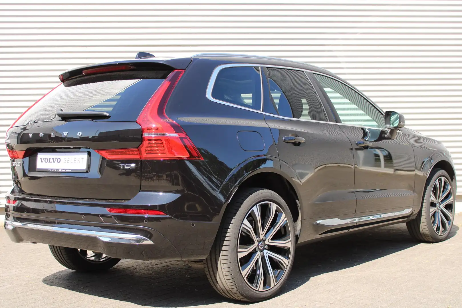 Volvo XC60 2.0 T8 Plug-in hybrid AWD Ultra Bright | lichtmeta Noir - 2
