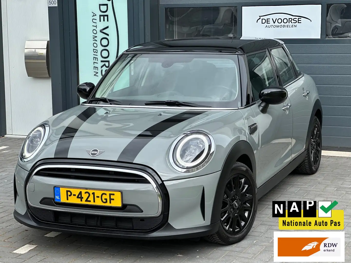 MINI Cooper Cooper 1.5 Bns Edition Grijs - 1