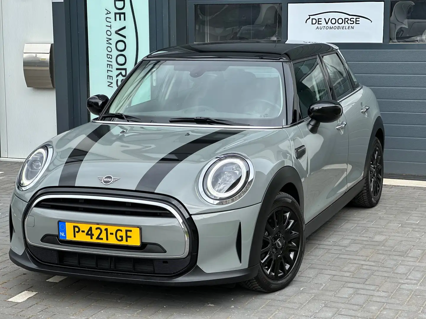 MINI Cooper Cooper 1.5 Bns Edition Grijs - 2