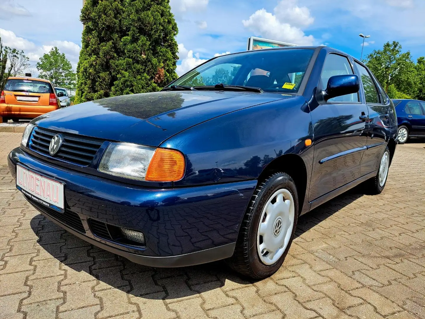 Volkswagen Polo 1.6 Classic Modrá - 1