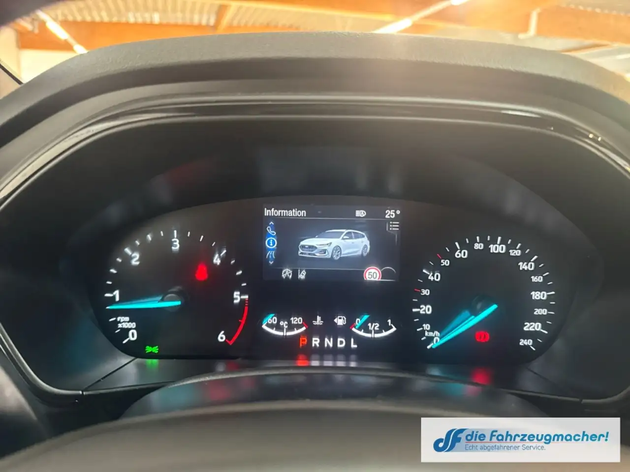 Ford Focus Turnier ST-Line Navi LED ACC Apple CarPlay Android, миниатюра 25