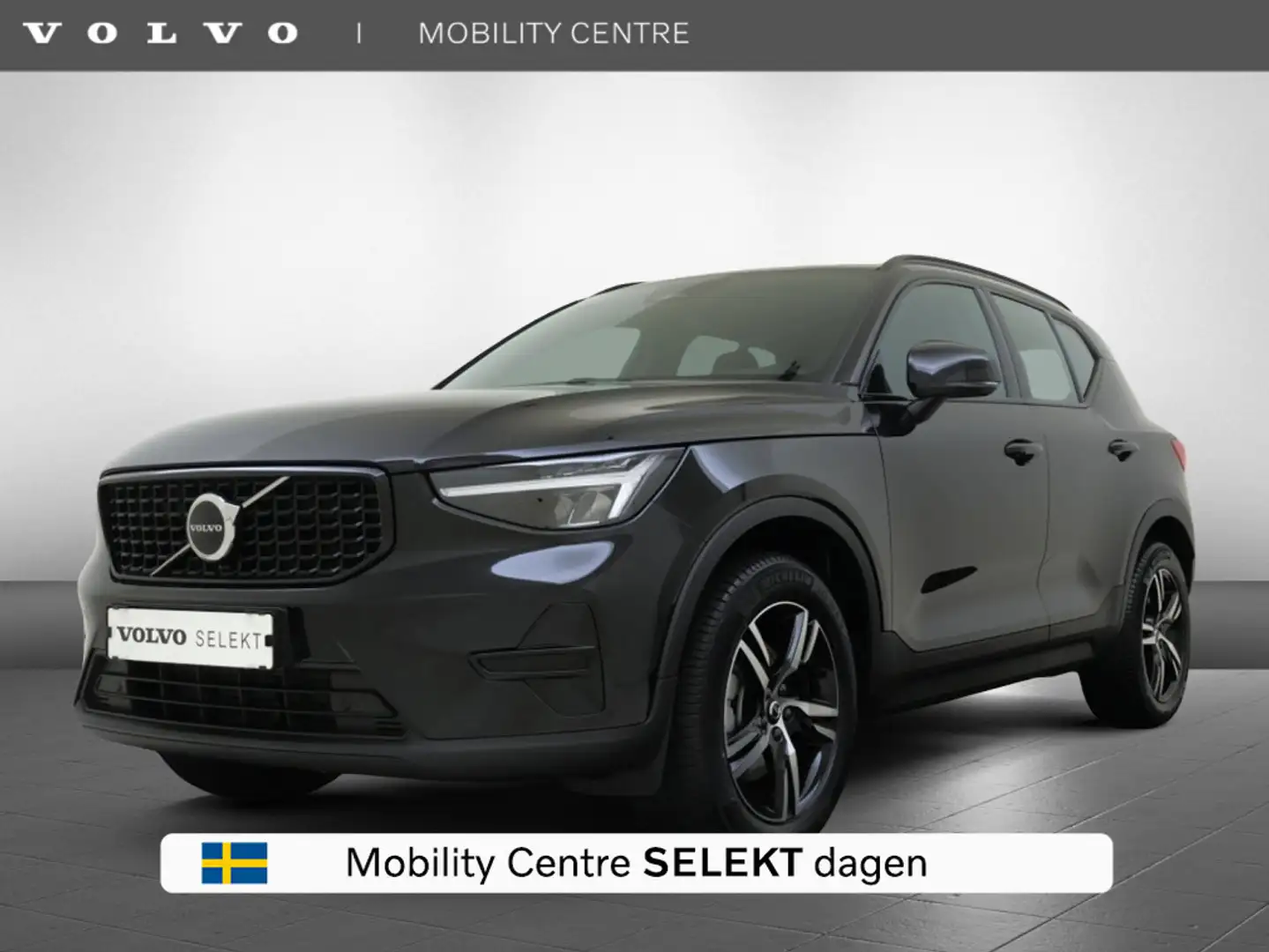 Volvo XC40 B4 Plus Dark | Trekhaak | Dodehoekdetectie | Harma Noir - 1