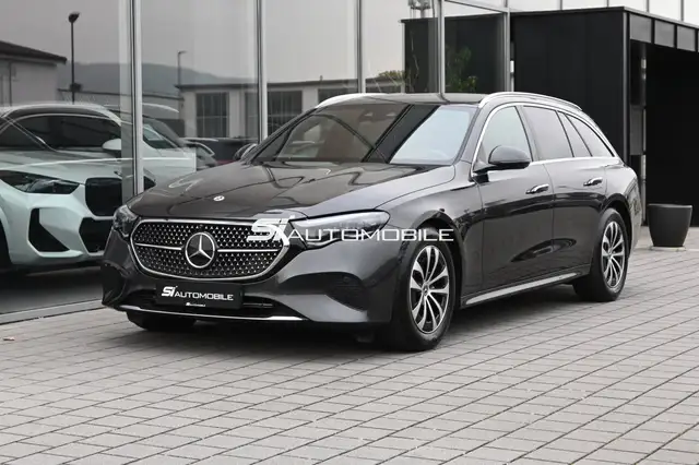 Mercedes-Benz E 200 T 9G TRONIC Edition AVANTGARDE °ACC°AHK°HUD°DIGITAL LIGHT°