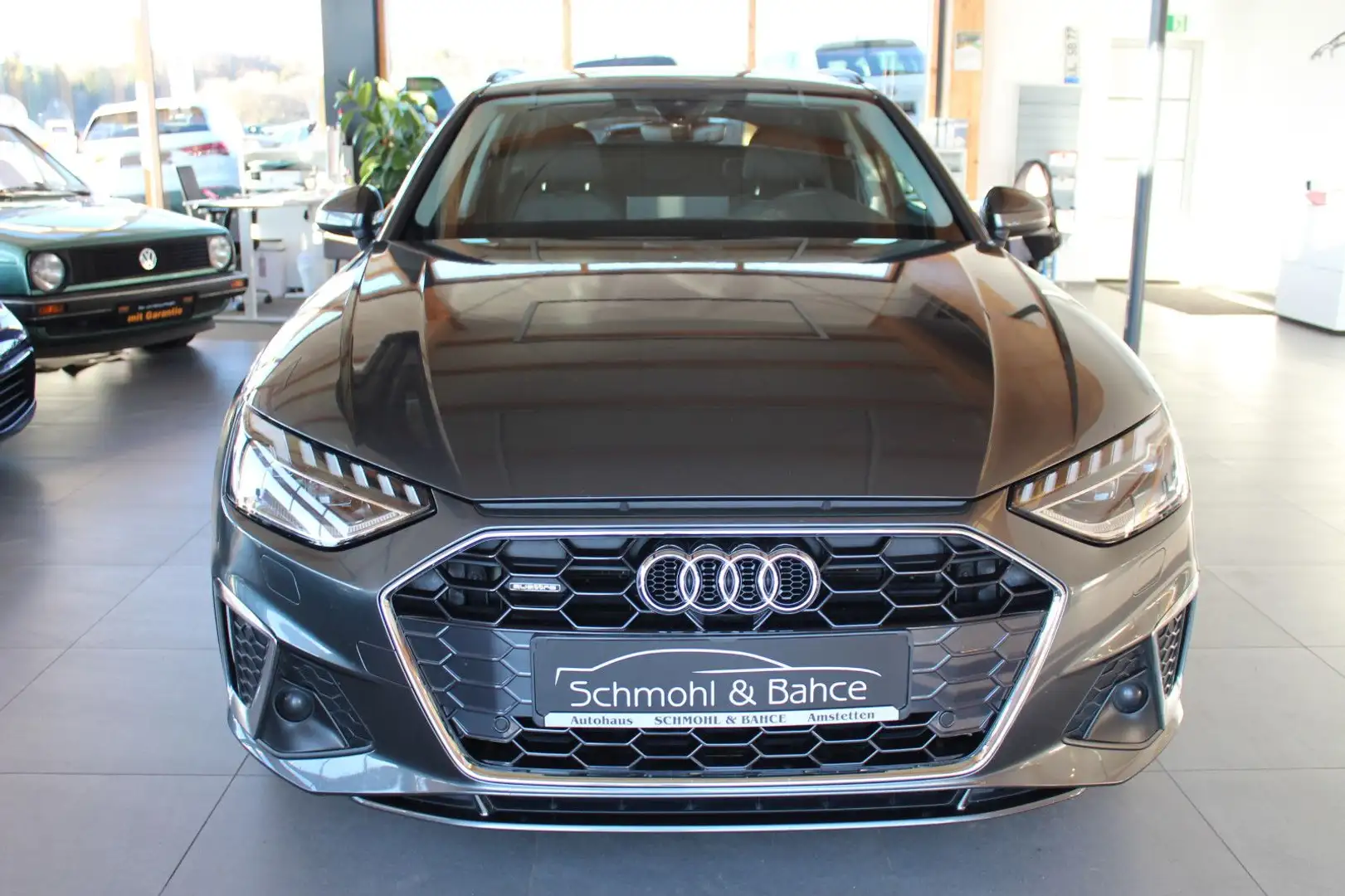 Audi A4 Avant 40 TDI S tronic quattro S line sport Grau - 2