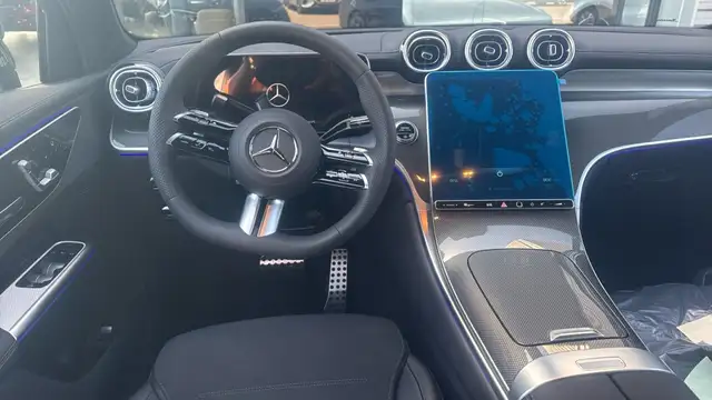 Mercedes-Benz GLC view 8