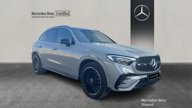 Mercedes-Benz GLC view 3