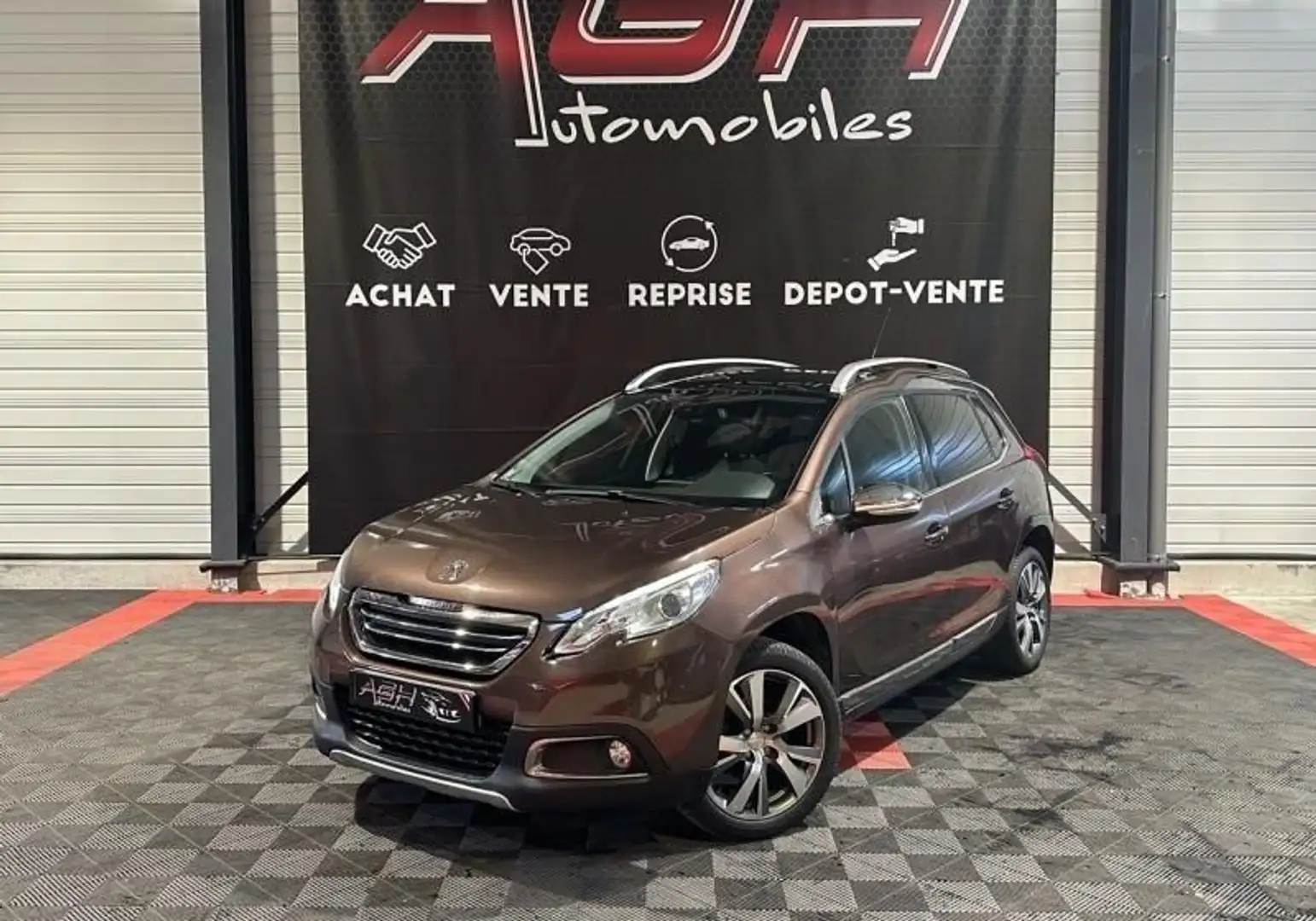 Peugeot 2008 1.6 e-HDi92 FAP Féline Cuivre - 1