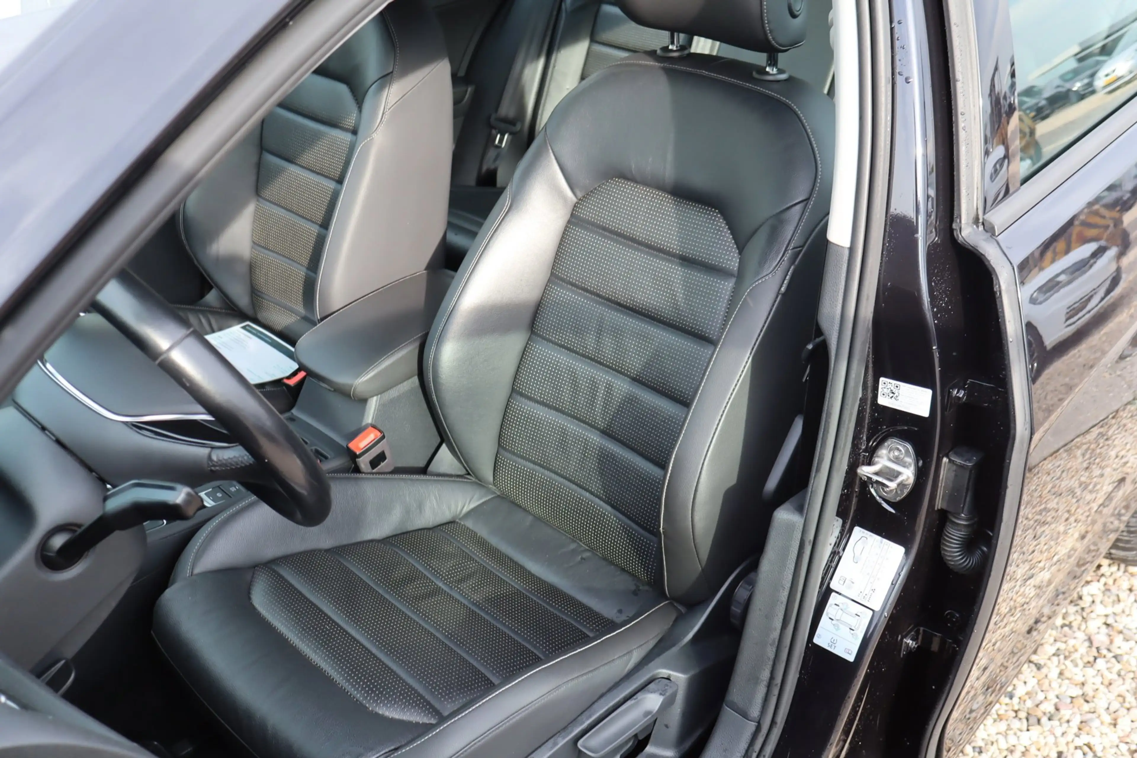 Volkswagen e-Golf E-Golf — photo 14