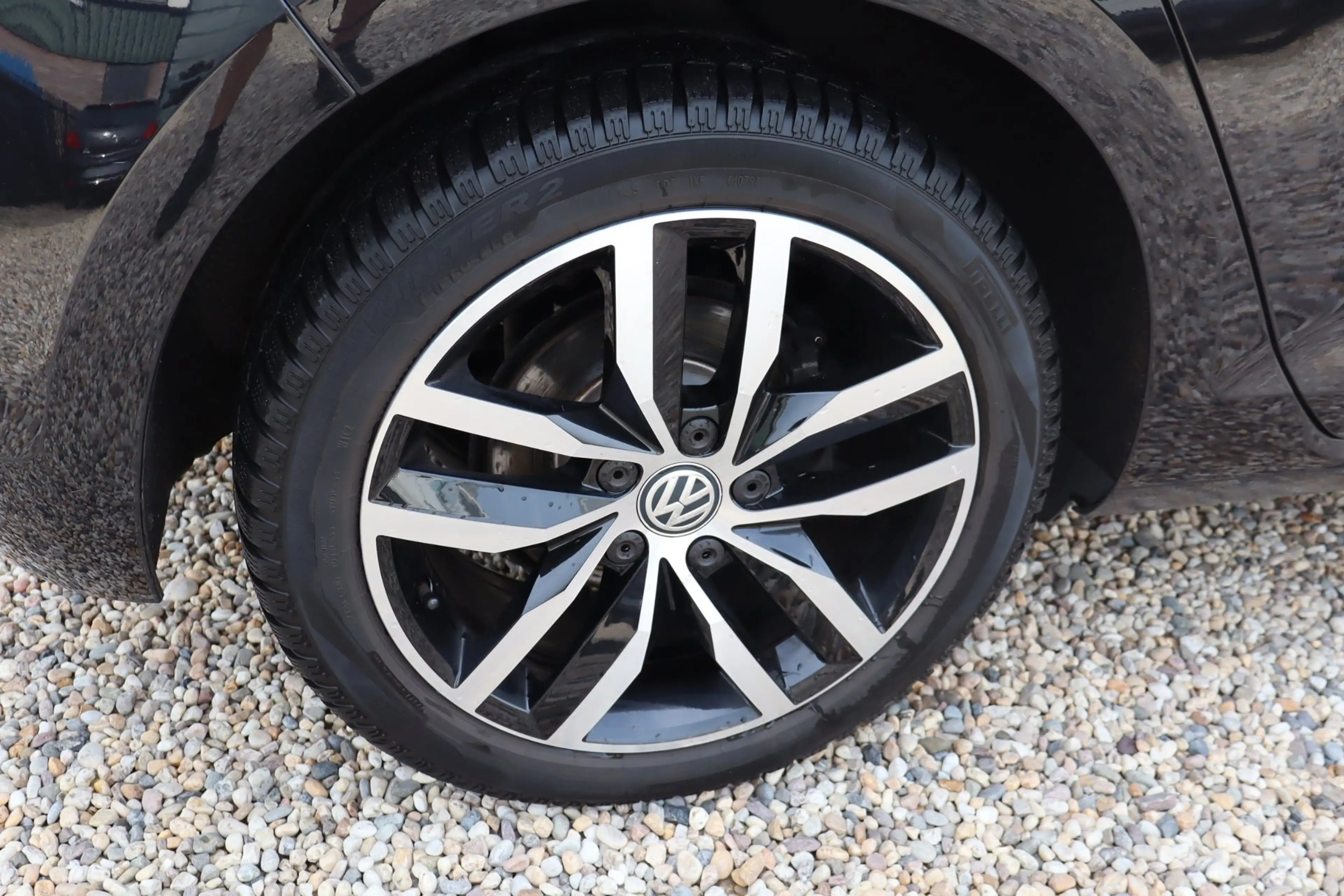 Volkswagen e-Golf E-Golf — photo 10
