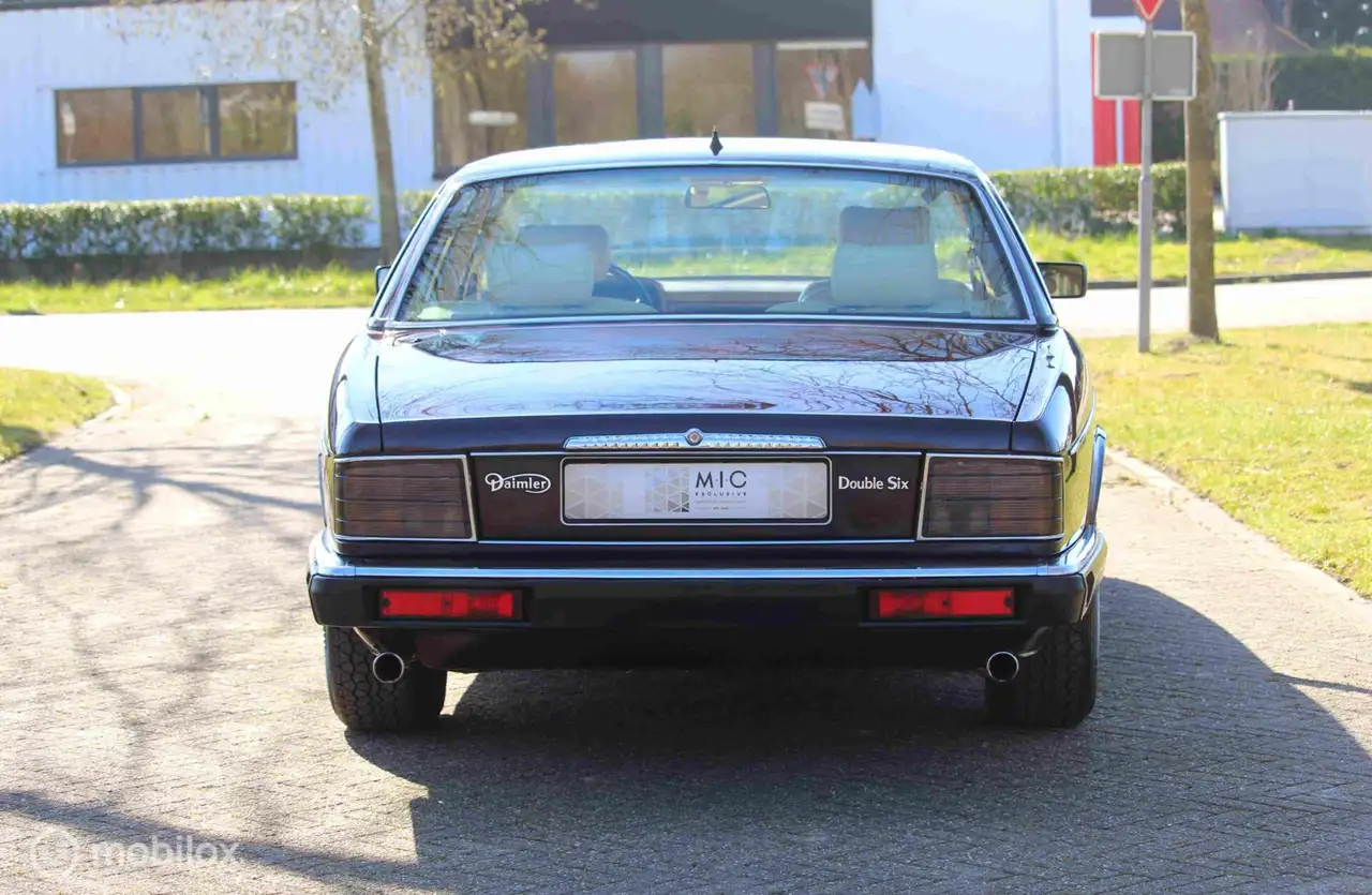 Daimler Double Six Jaguar 6.0 V12 6.0 V12, foto 6