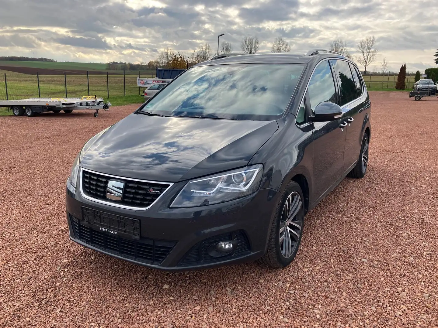 SEAT Alhambra 1.4 TSI FR-Line 7S|Navi|Xen.|Winter|AHK Grau - 2
