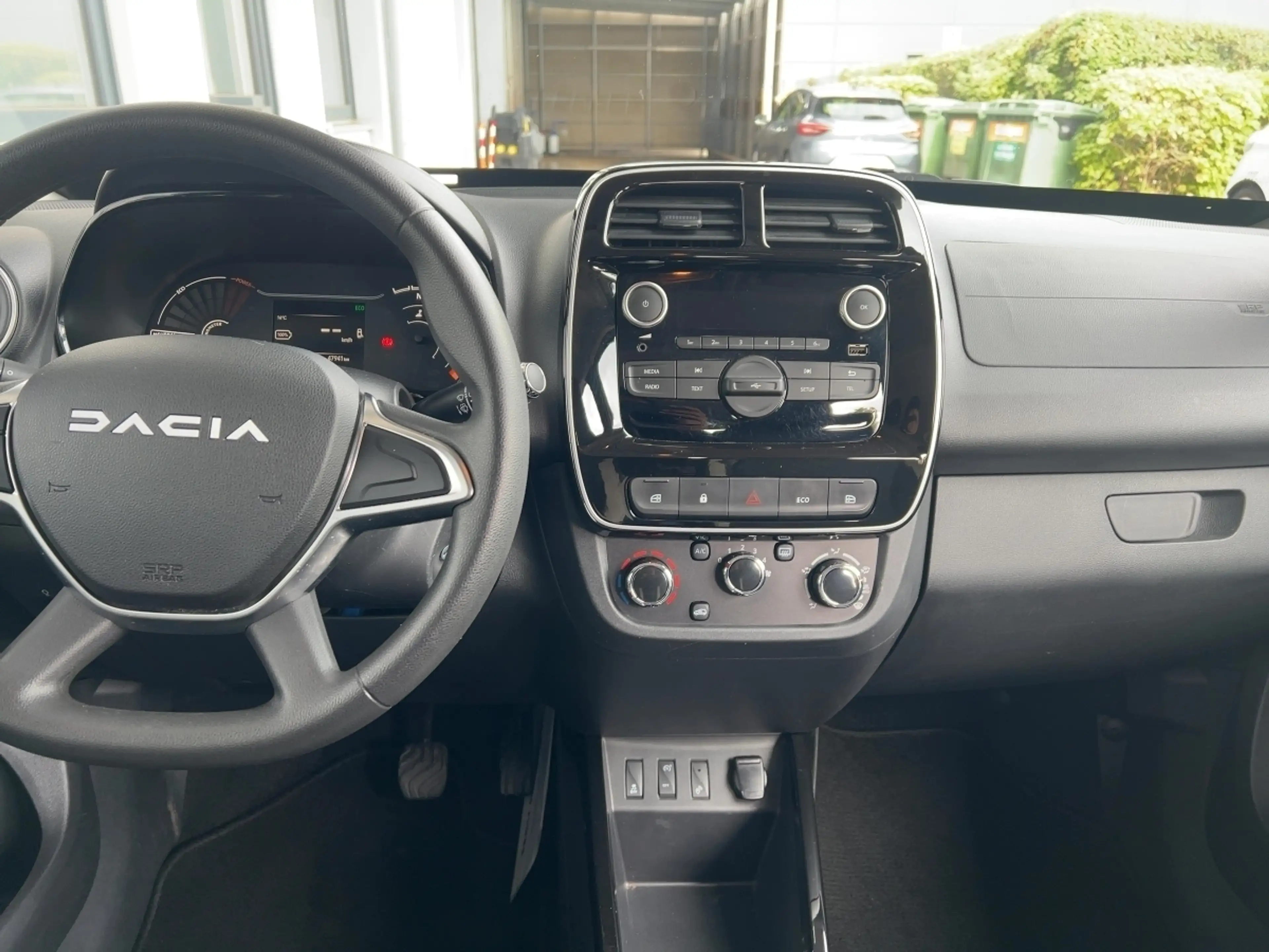 Dacia Spring Essential ELECTRIC 45 KLIMA Lichtautomatik — photo 12
