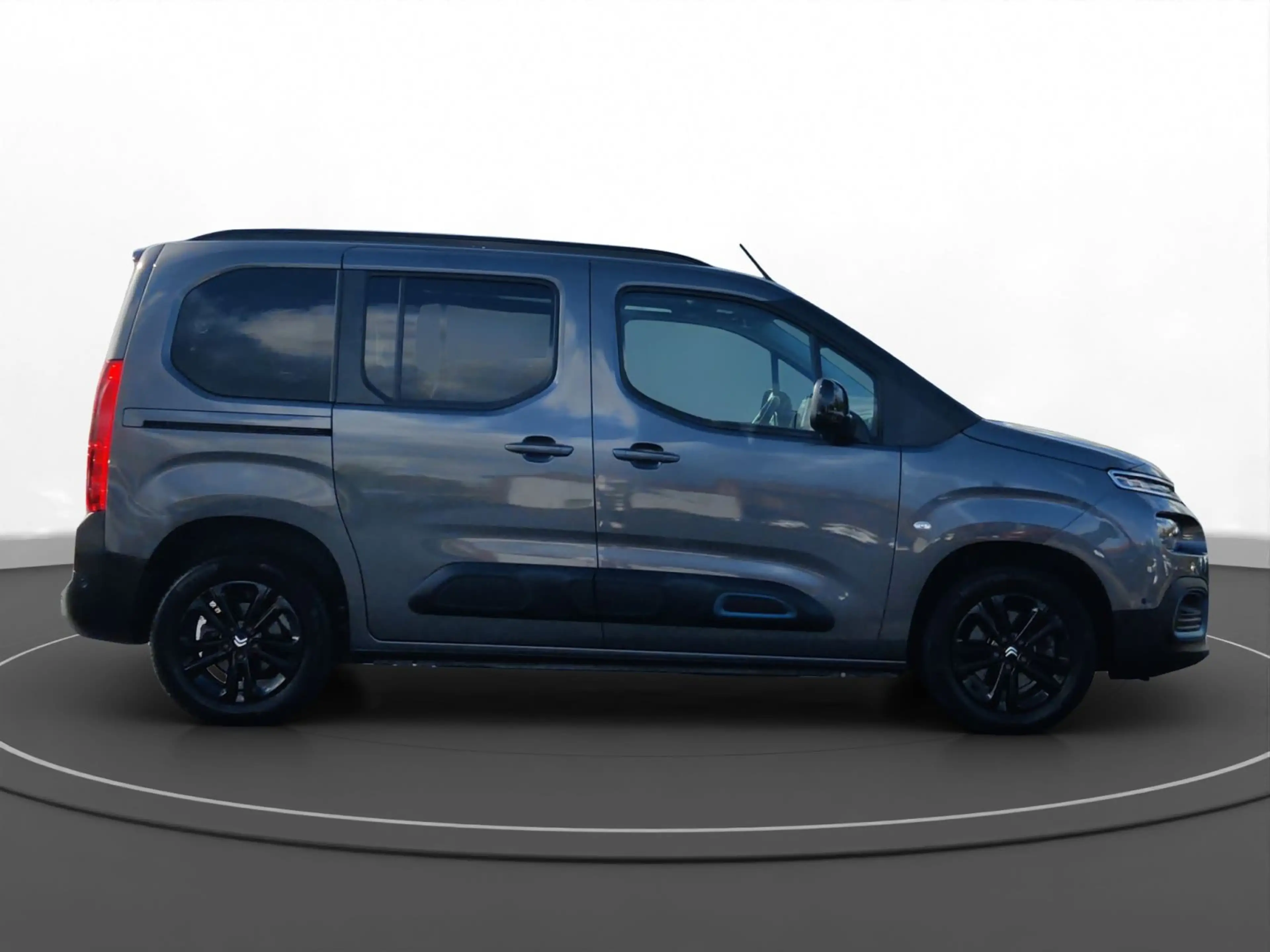 Citroen Berlingo Elektro 96,6% M Shine Kamera PDC Kälte- — photo 4