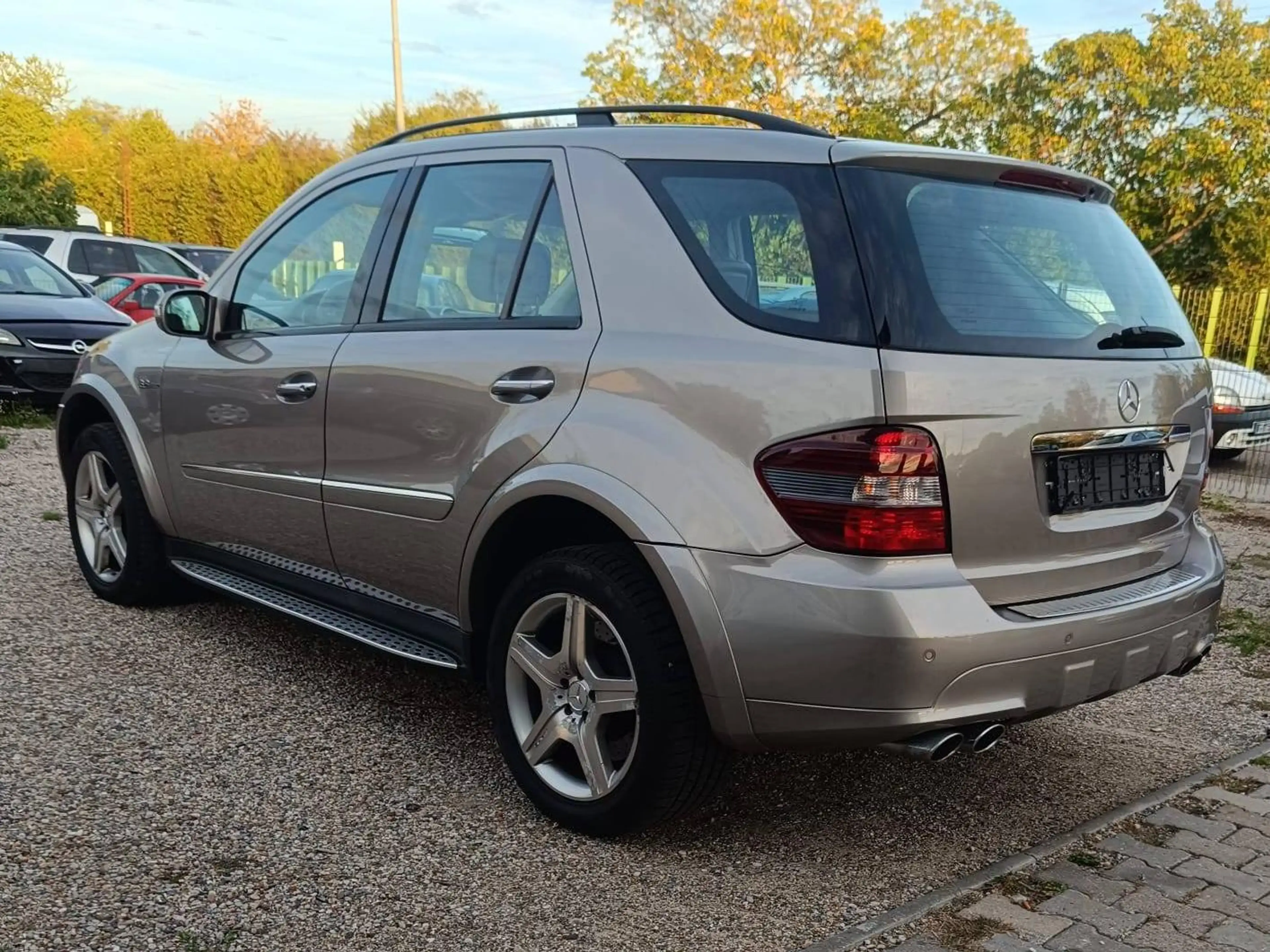 Mercedes-Benz ML 63 AMG ML 63 AMG 4Matic (164.177) — photo 14