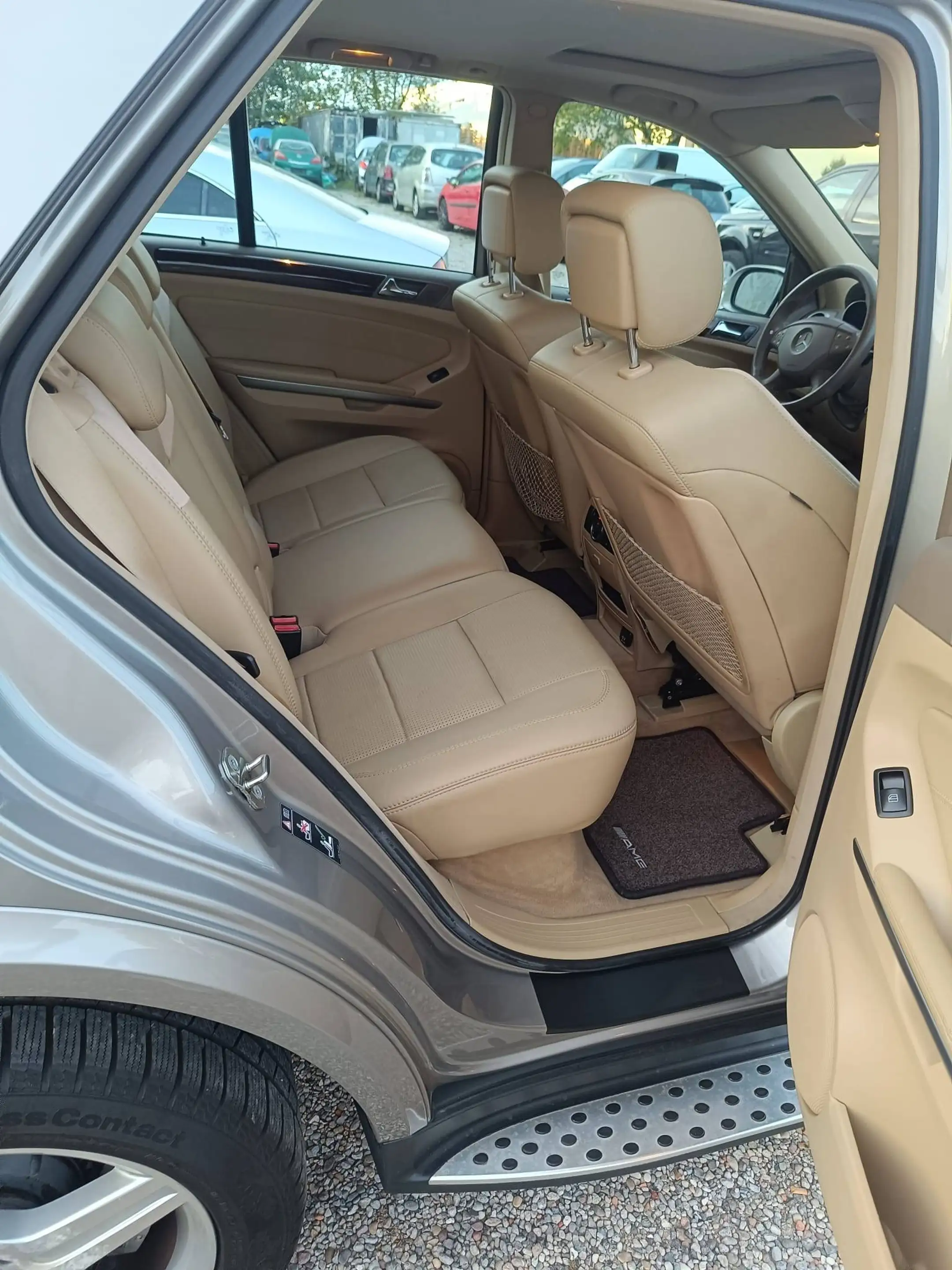 Mercedes-Benz ML 63 AMG ML 63 AMG 4Matic (164.177) — photo 8