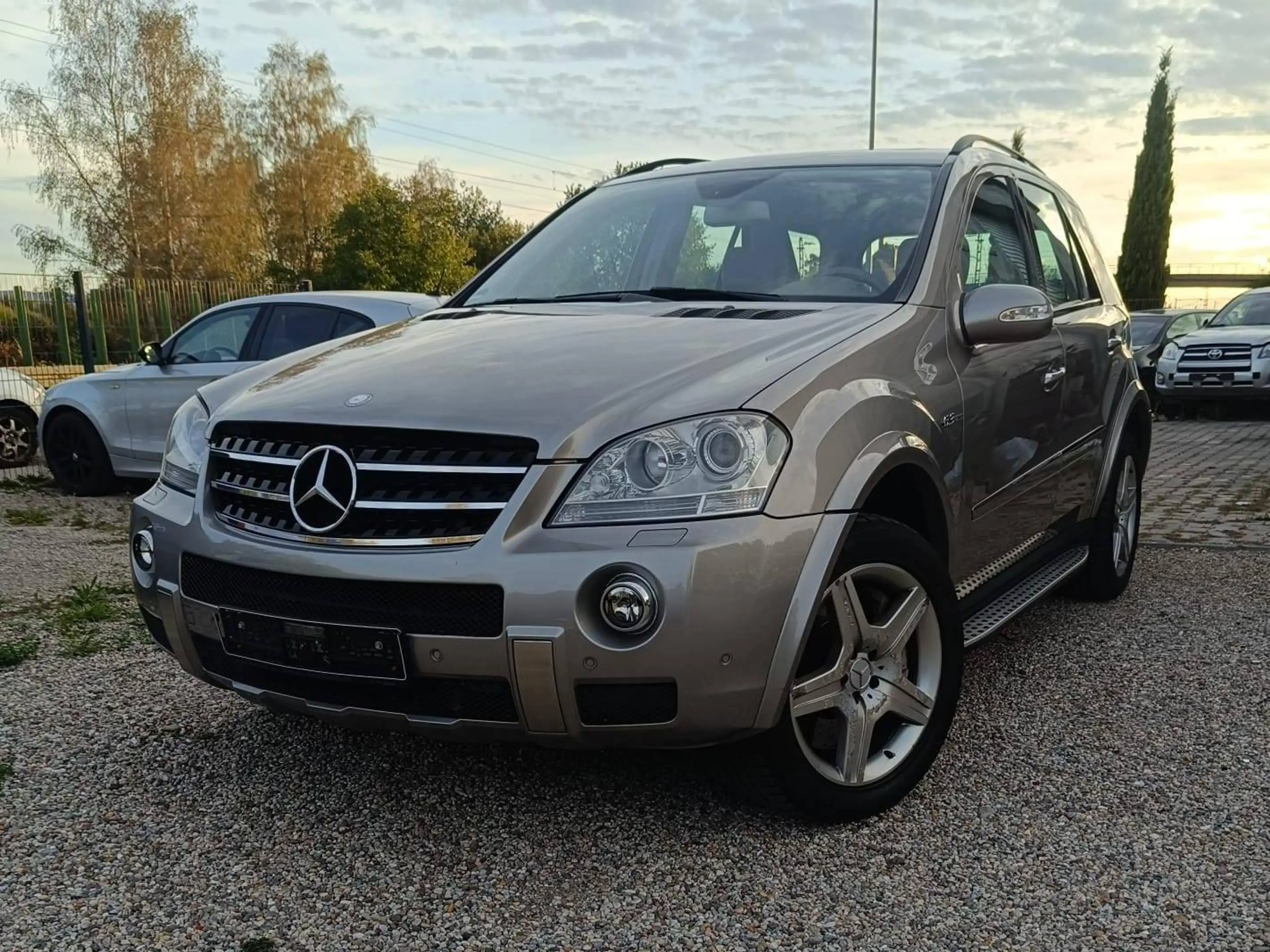 Mercedes-Benz ML 63 AMG ML 63 AMG 4Matic (164.177) — photo 2