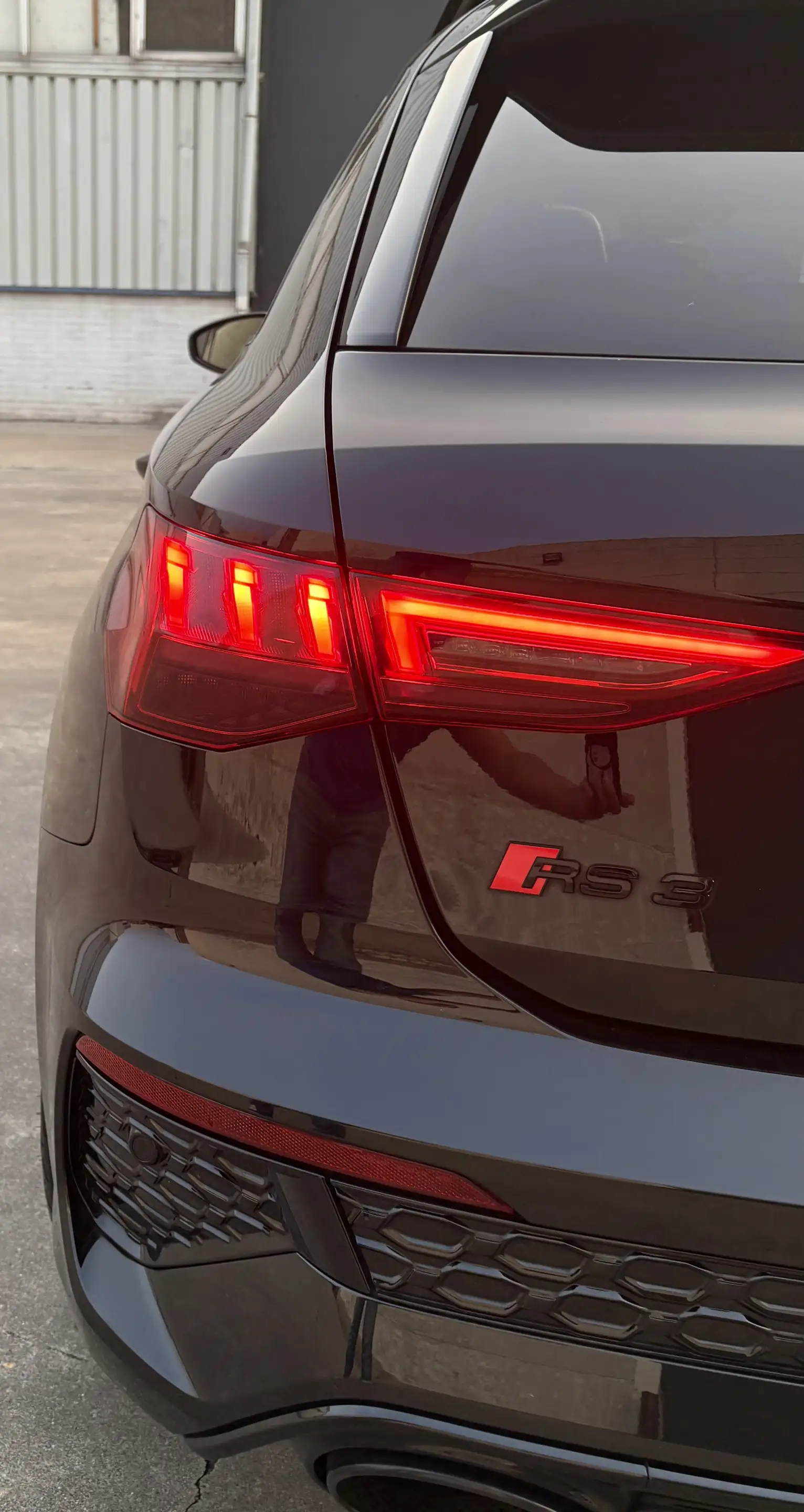 Audi RS3 TFSI Sportback quattro S tronic — photo 8