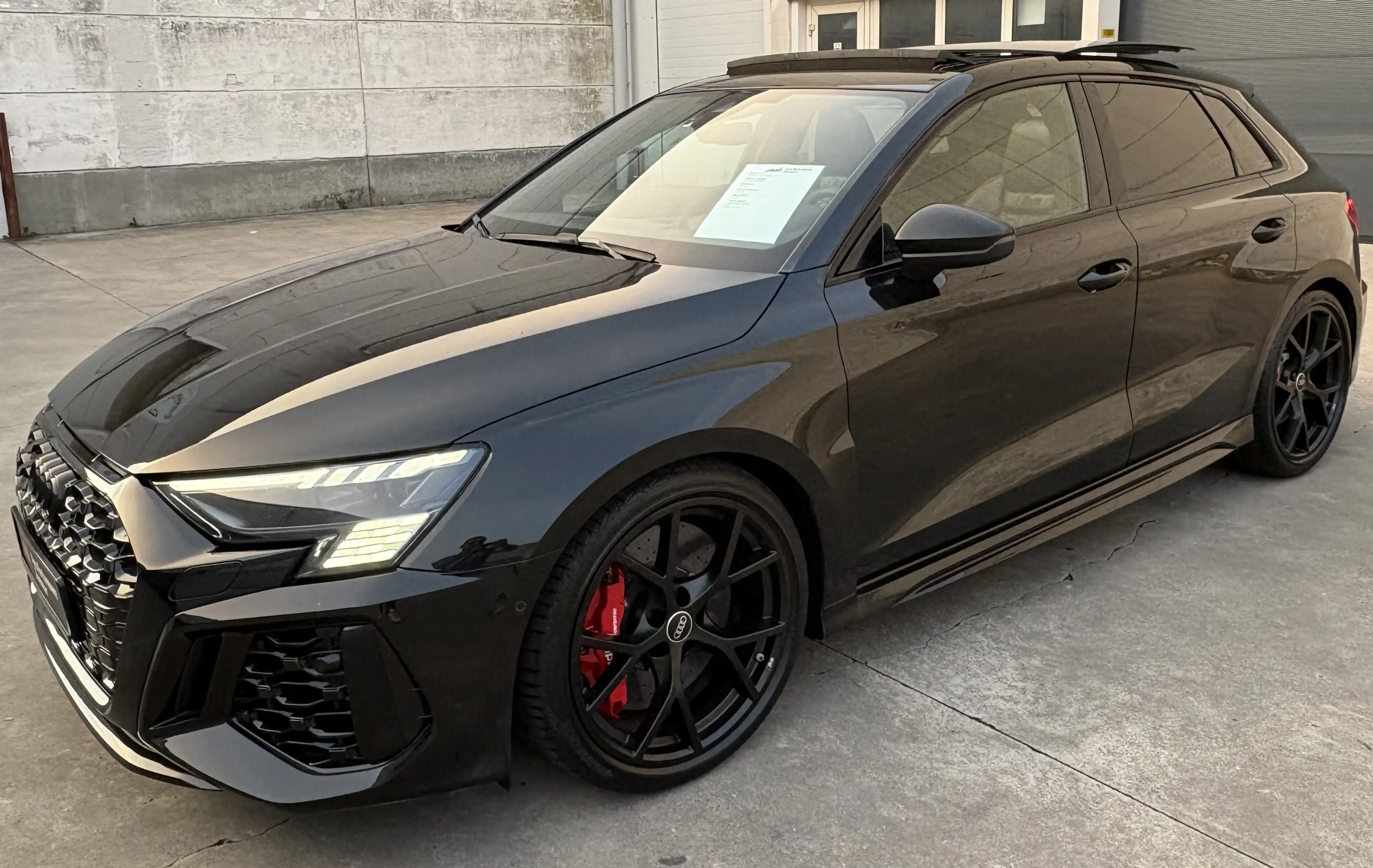 Audi RS3 TFSI Sportback quattro S tronic — photo 3