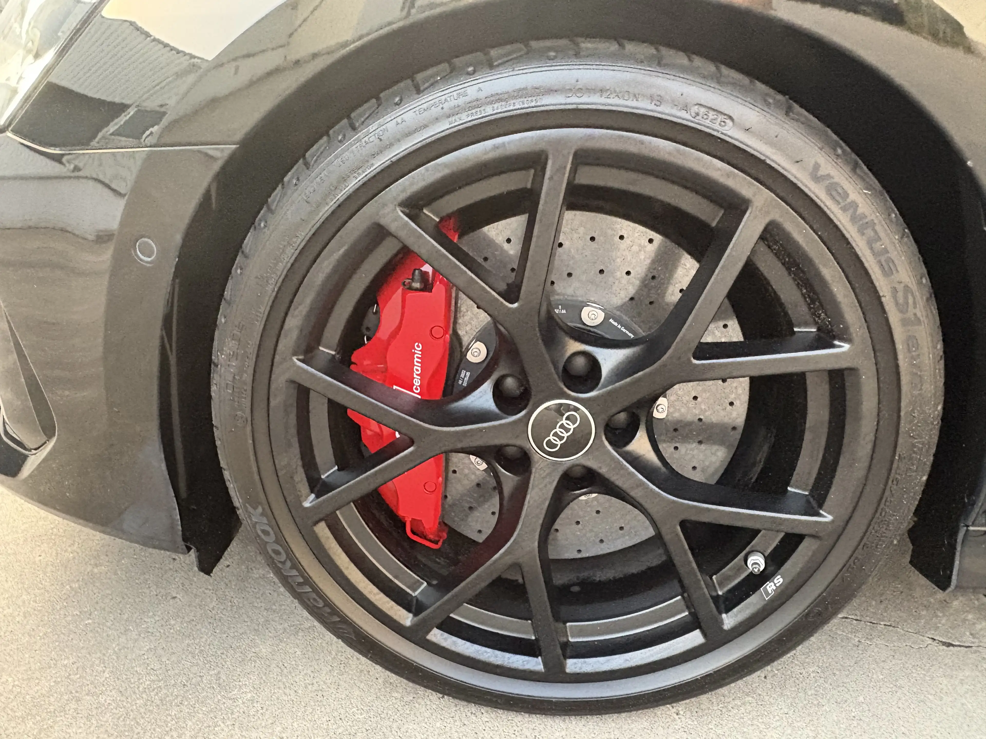 Audi RS3 TFSI Sportback quattro S tronic — photo 5