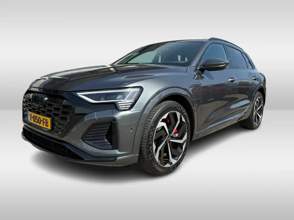 Audi Q8 e-tron 2023 из Европы — купить под ключ