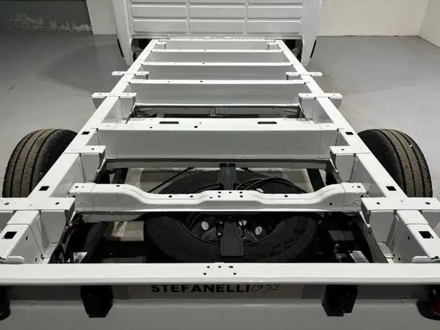 Opel Movano view 7