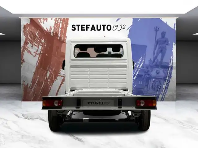 Opel Movano view 6