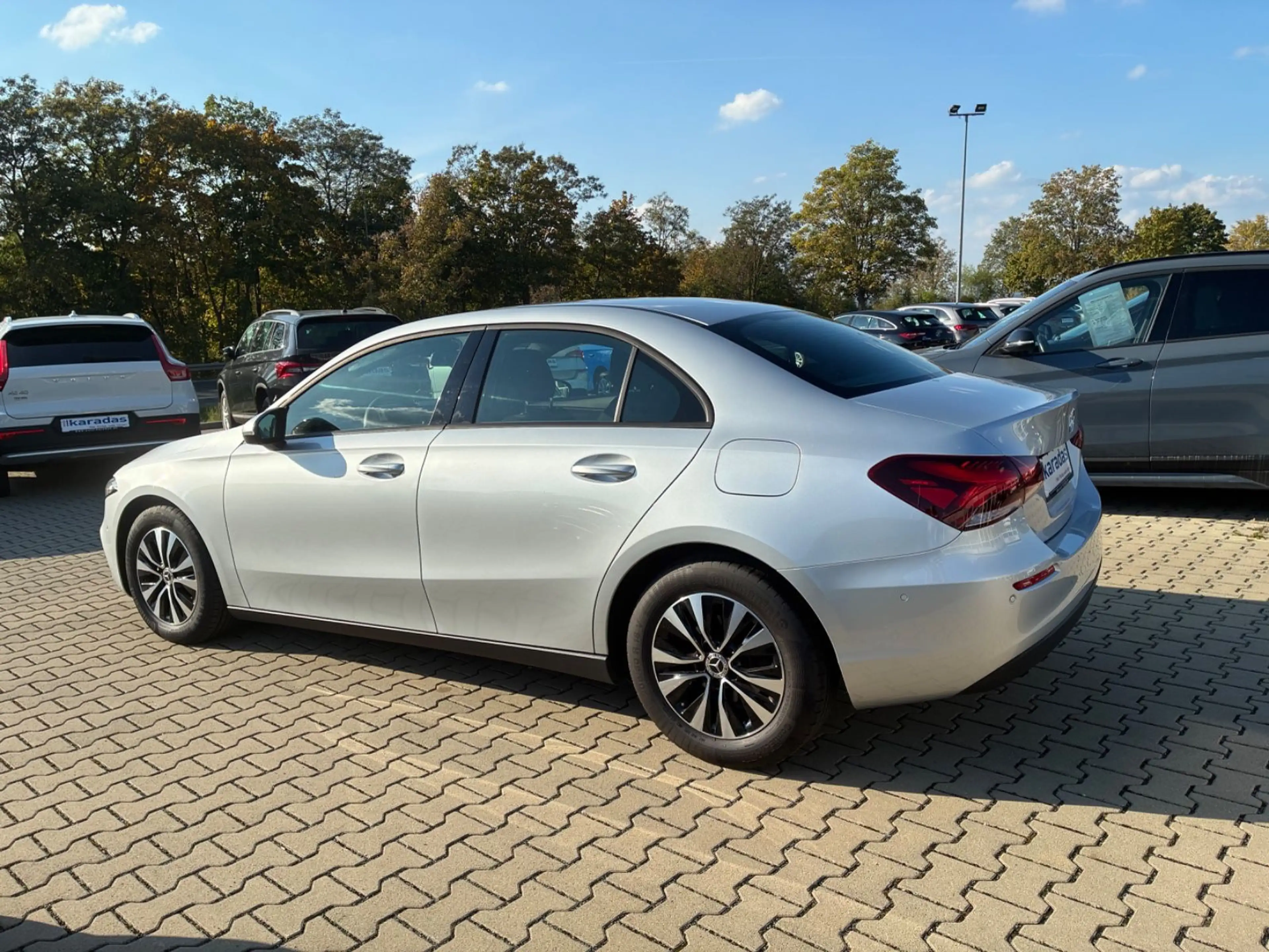 Mercedes-Benz A 180 Limousine NAV/LED/KAM/PDC/SHZ — photo 5