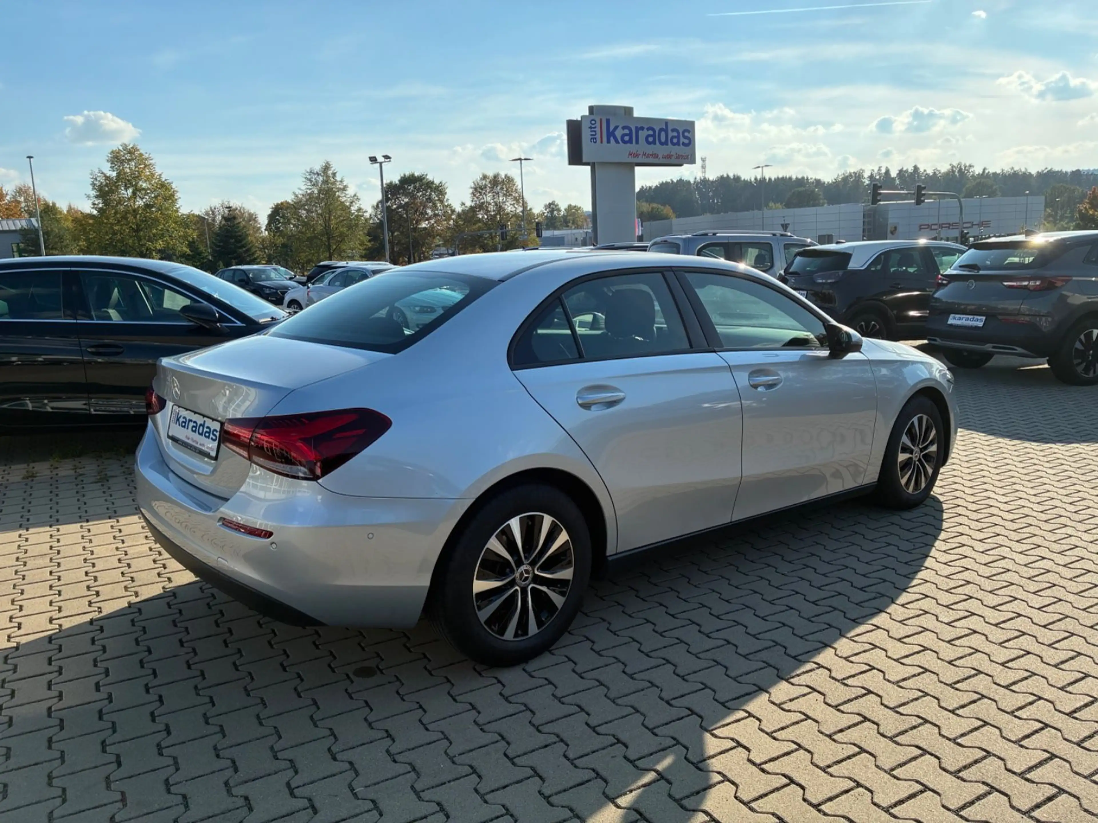Mercedes-Benz A 180 Limousine NAV/LED/KAM/PDC/SHZ — photo 8