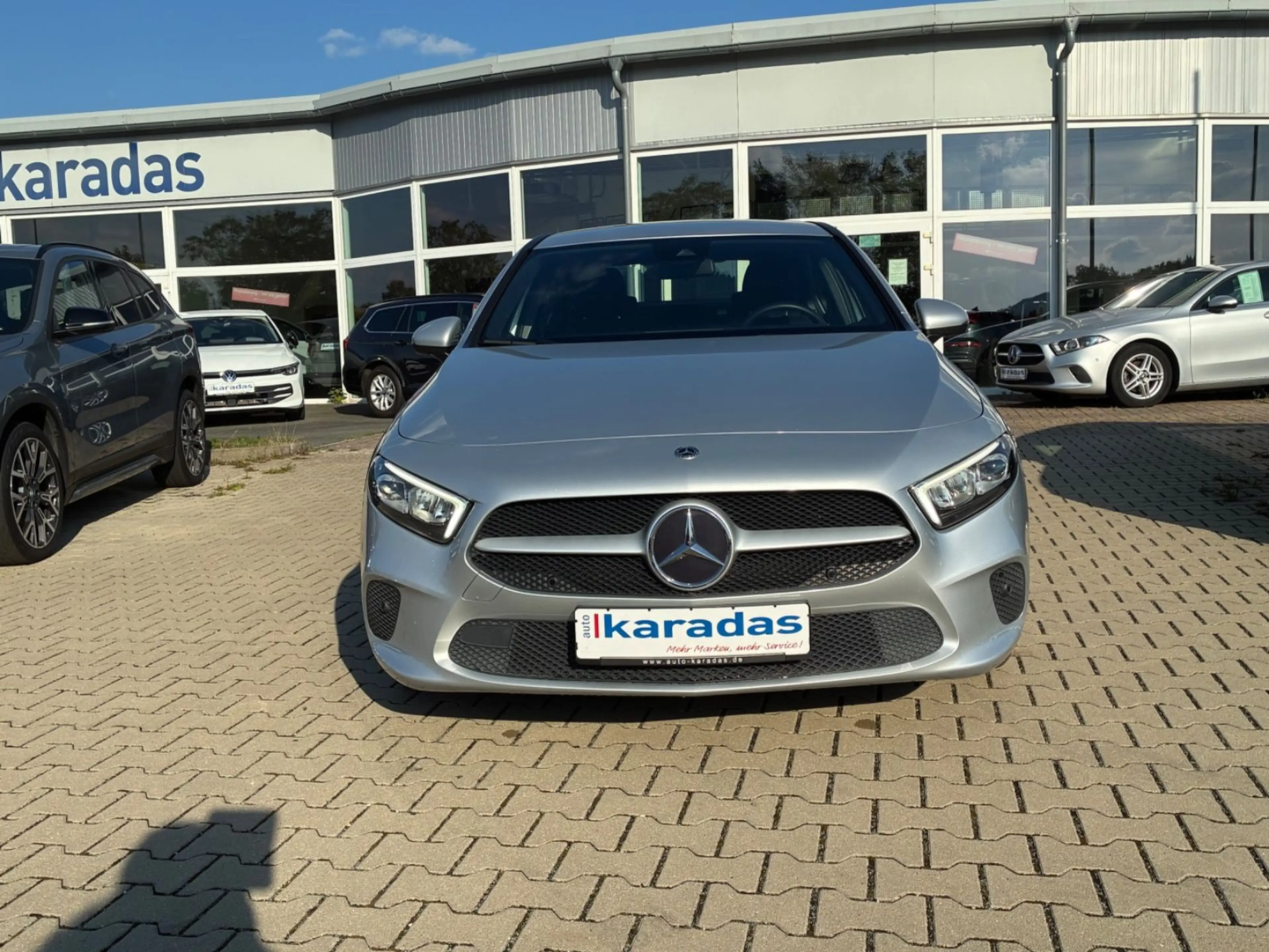 Mercedes-Benz A 180 Limousine NAV/LED/KAM/PDC/SHZ — photo 4