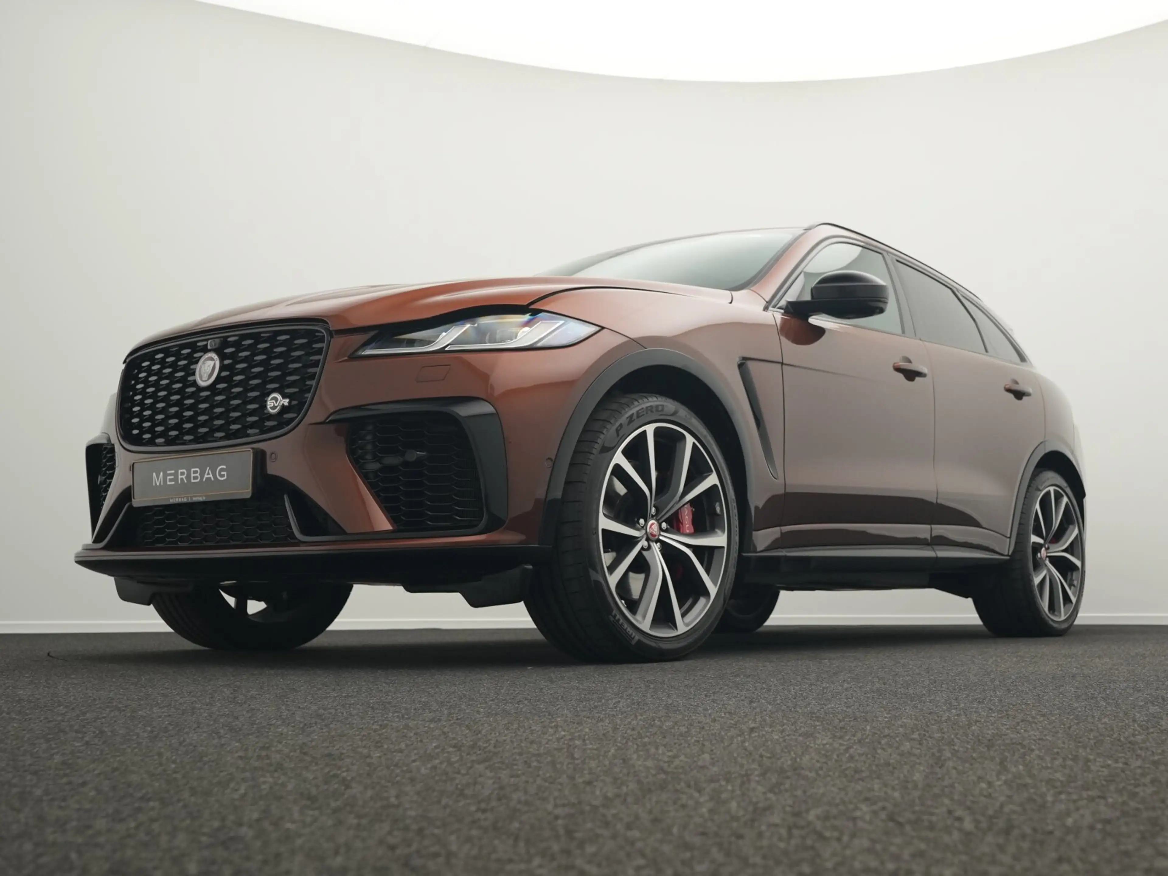 Jaguar F-Pace F-PACE P550 SVR AWD (EURO 6d) — photo 10