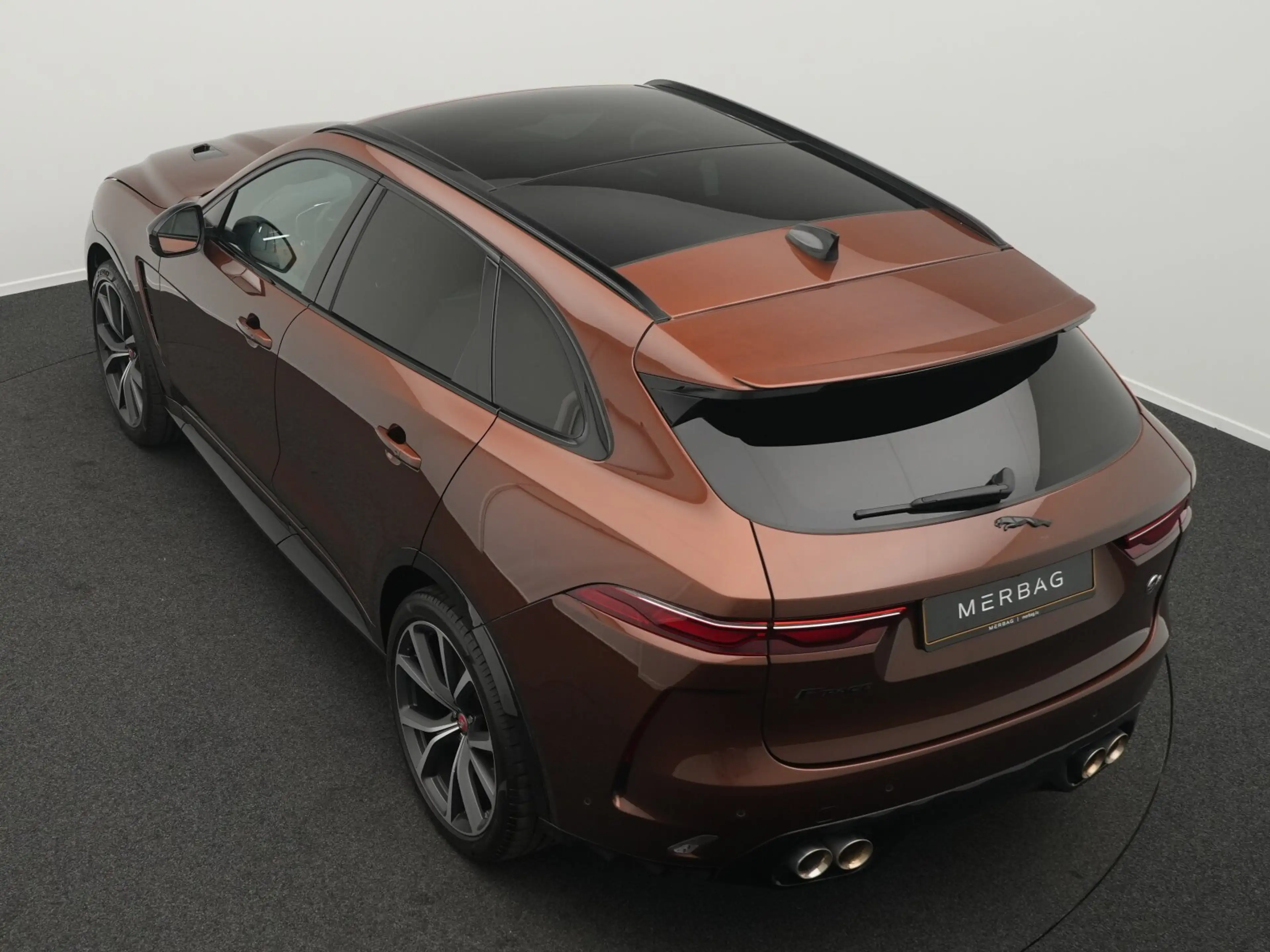 Jaguar F-Pace F-PACE P550 SVR AWD (EURO 6d) — photo 13