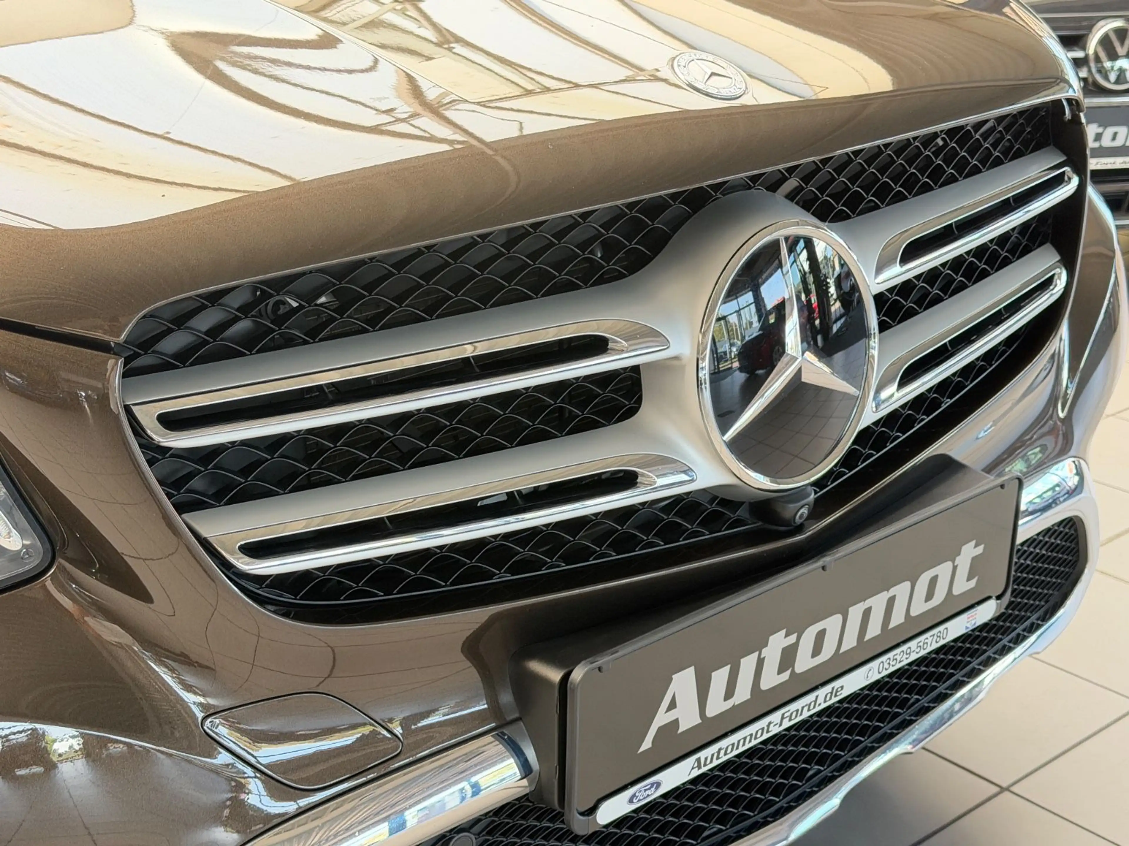 Mercedes-Benz GLC 220 d 4-Matic*360°*ACC*Navi*DAB* — photo 8